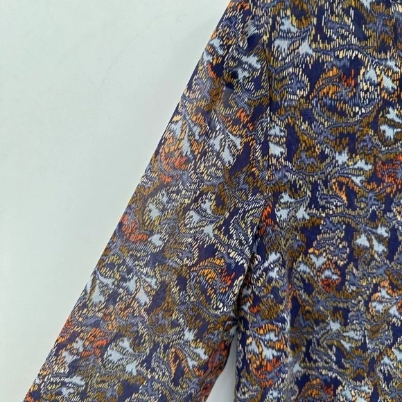 CABI TAPESTRY floral lightweight sophisticated quiet luxury blouse #157. MEDIUM - Picture 5 of 11
